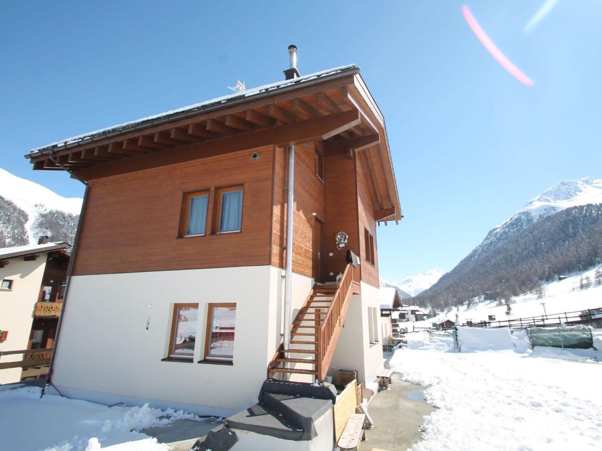 Large In Livigno